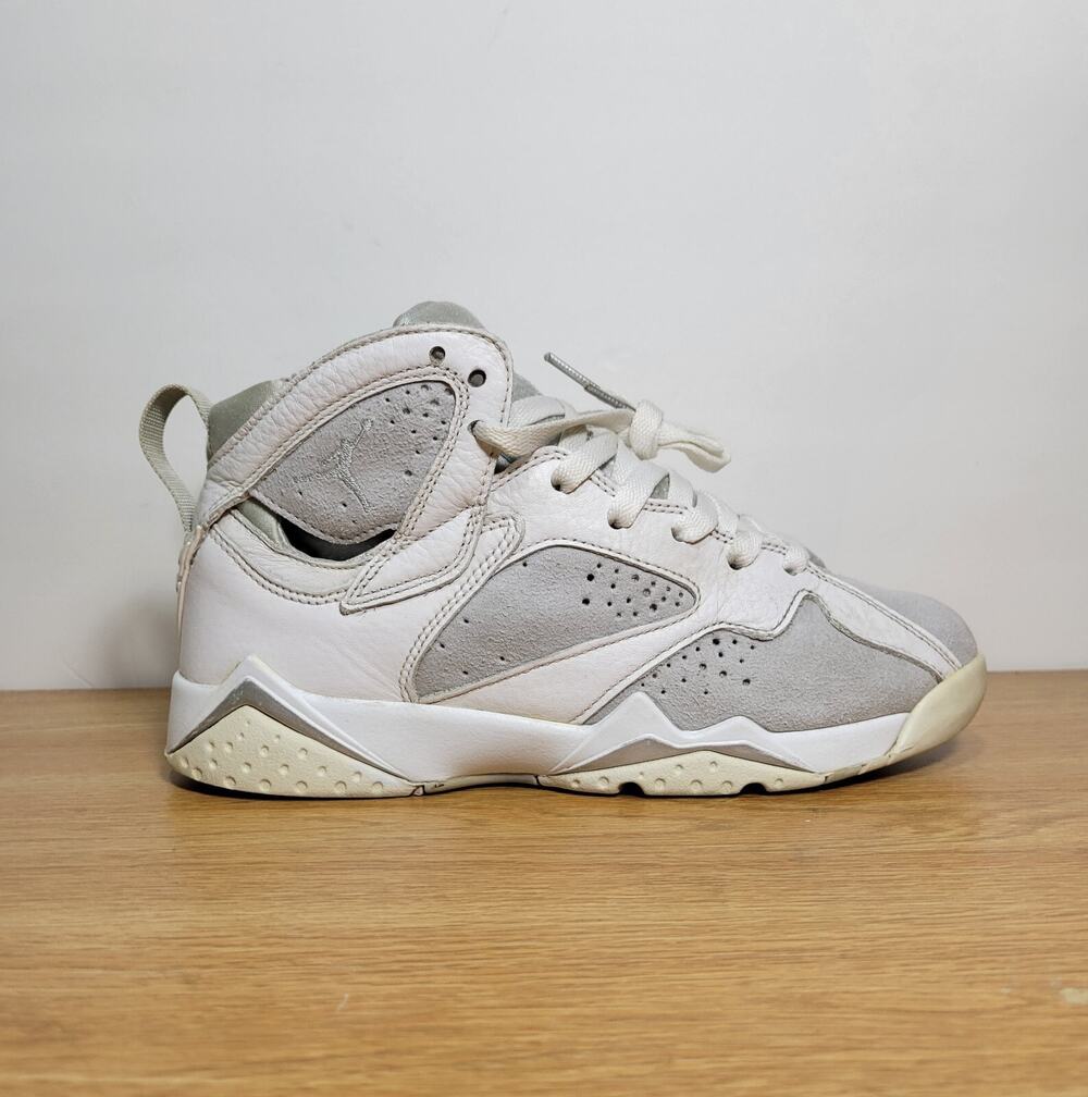 Nike Air Jordan 7 Retro Pure Boys Size 5.5Y Athletic Shoes Sneakers 304774-120